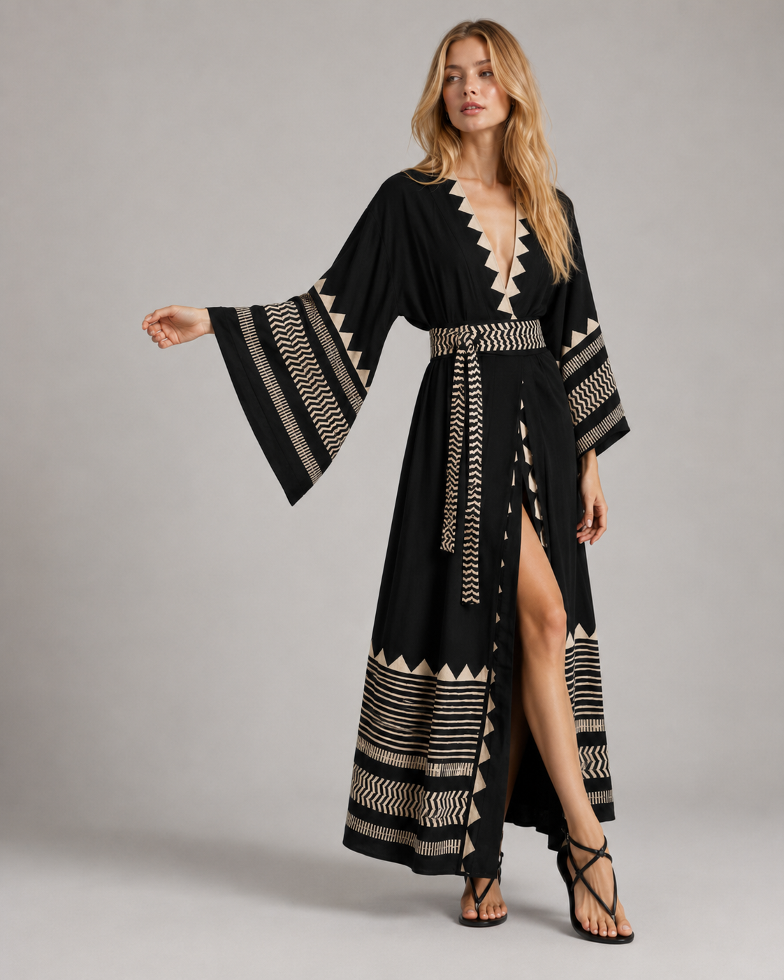 Kimono long noir à motif géométriques