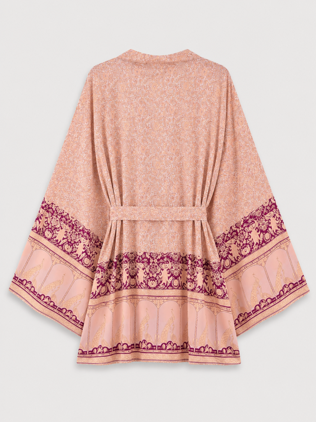 Kimono court pêche rosée à motifs paon et floraux