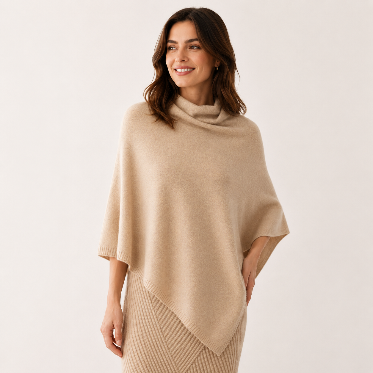 Pull Poncho Col Roulé Femme