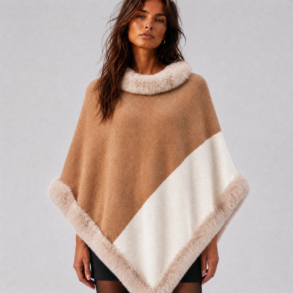 Poncho Camel Col Effet Fourrure Femme camel, détail de la matière