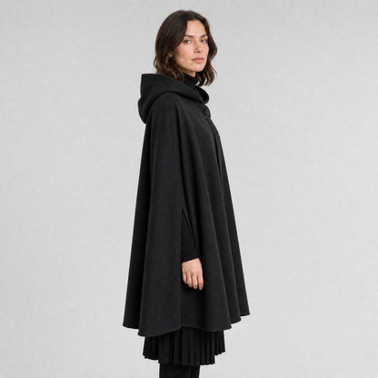 Poncho Cape à Capuche Femme noir, vue de profil