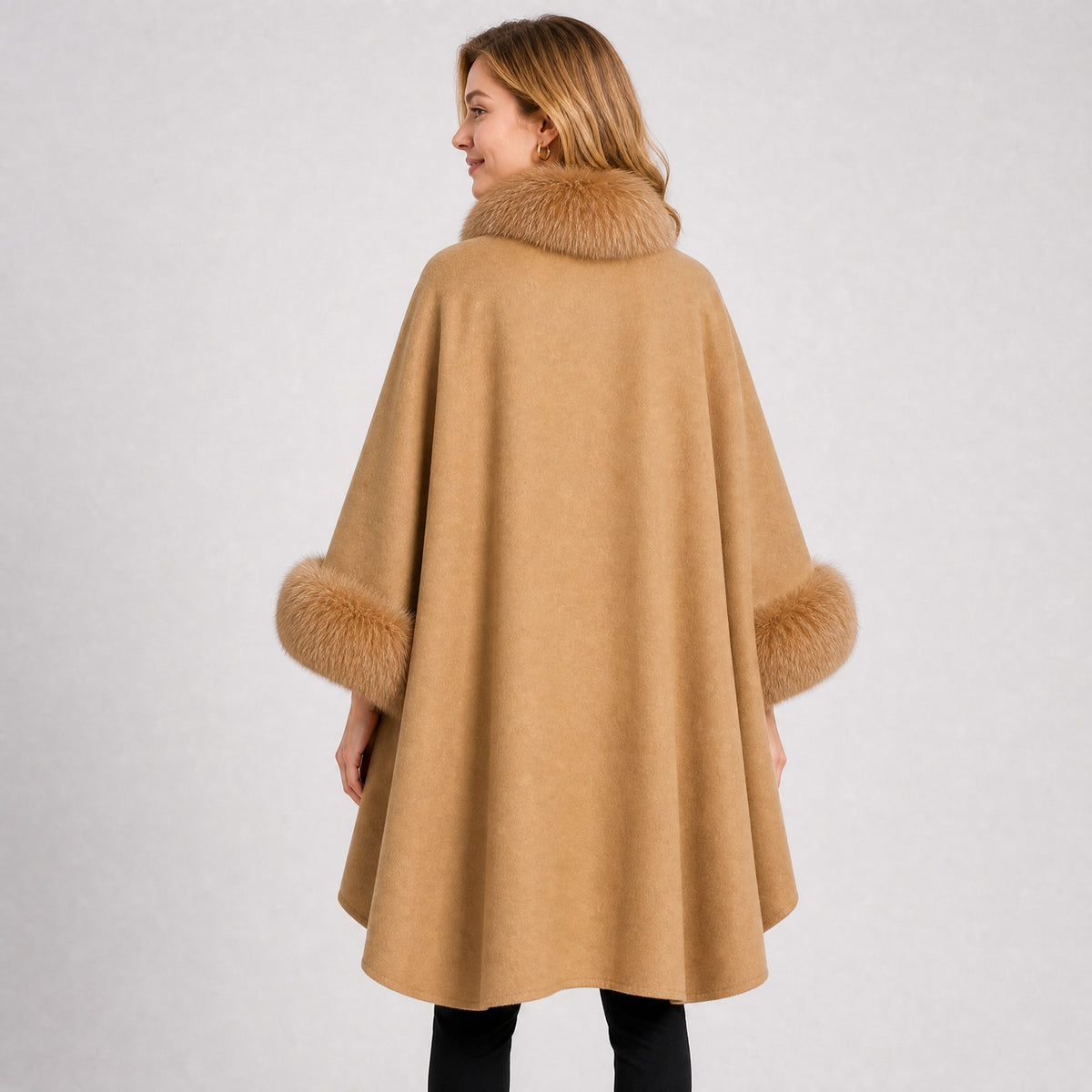 Poncho Oversize Col Effet Fourrure Femme camel, vue de dos