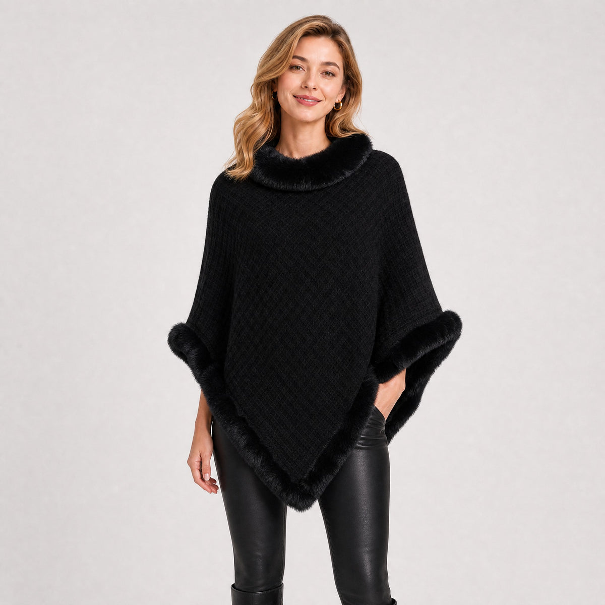 Poncho Tricot Col Effet Fourrure Femme noir, vue de face